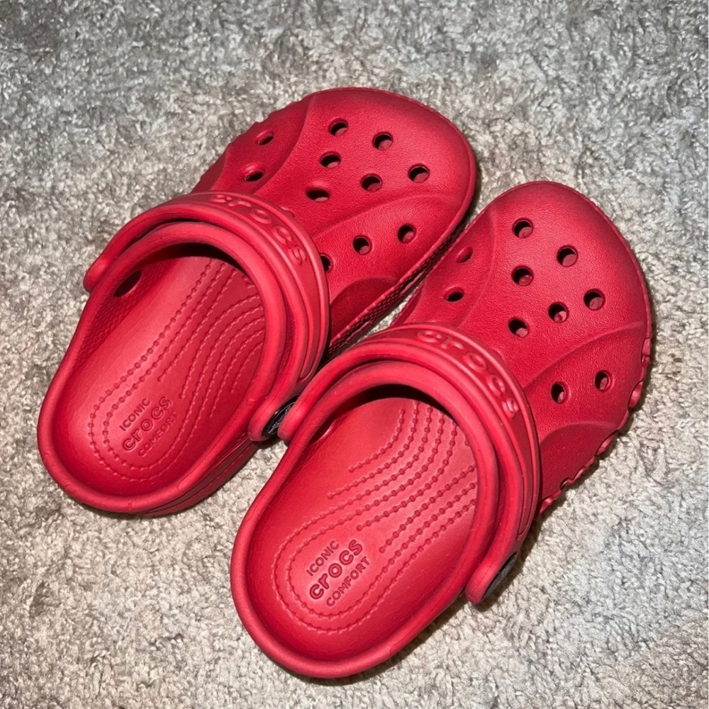 crocs - Picture 2 of 2